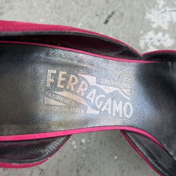 Salvatore Ferragamo Women's Pink Suede Heels - Picture 6 of 9